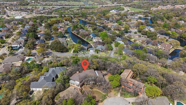 1434 Crownhill Drive, Arlington, TX 76012