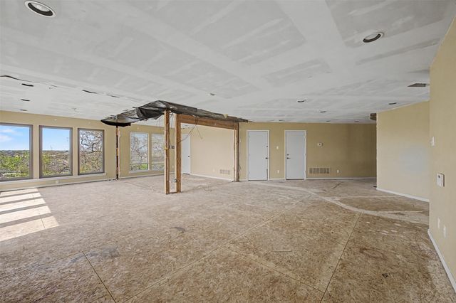 1434 Crownhill Drive, Arlington, TX 76012