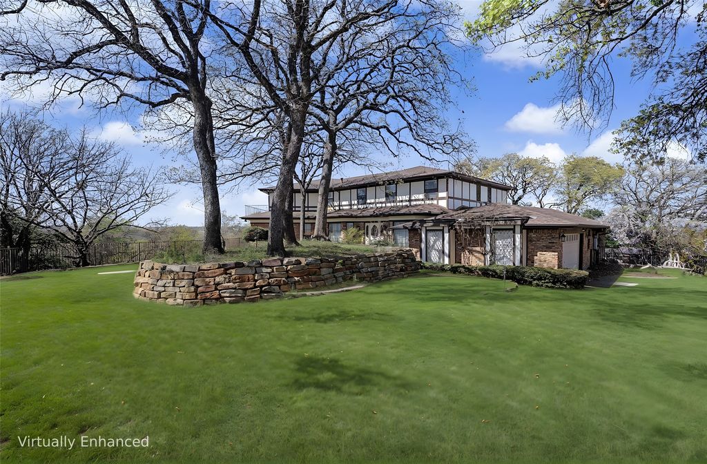 1434 Crownhill Drive, Arlington, TX 76012