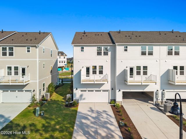 237 Pelican Flight Loop, Wilmington, NC 28412