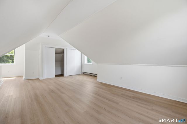 84 Sherwood Place 2, Greenwich, CT 06830