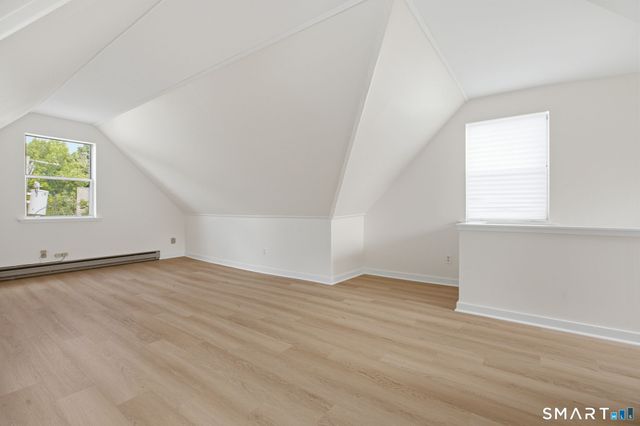 84 Sherwood Place 2, Greenwich, CT 06830