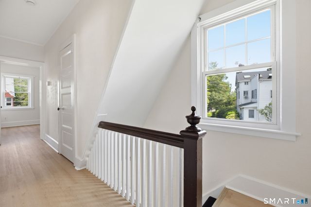 84 Sherwood Place 2, Greenwich, CT 06830