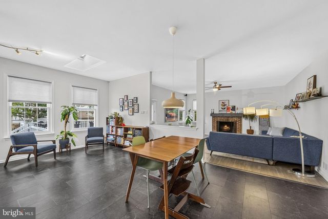 14 STONEHEDGE DR, East Windsor, NJ 08520