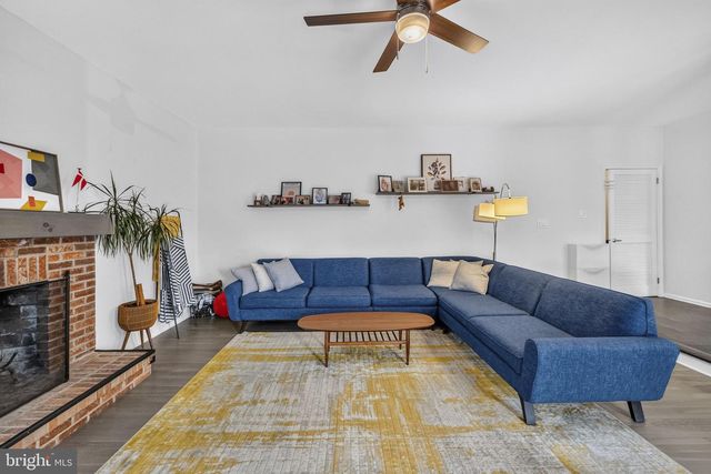 14 STONEHEDGE DR, East Windsor, NJ 08520