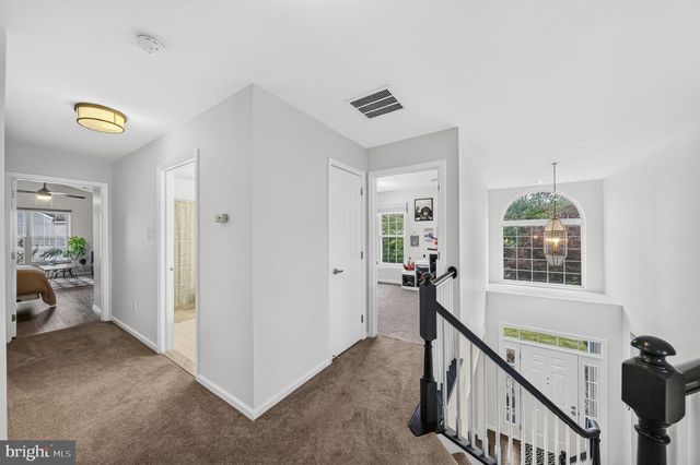 14 STONEHEDGE DR, East Windsor, NJ 08520