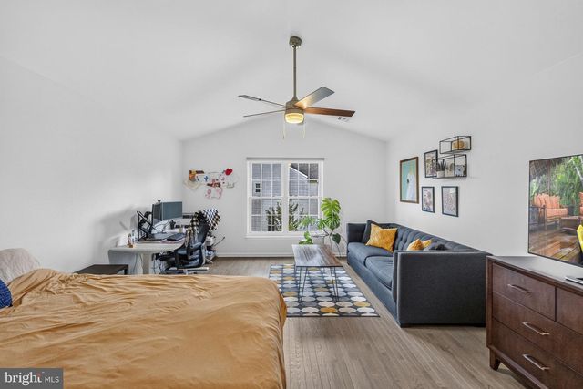 14 STONEHEDGE DR, East Windsor, NJ 08520