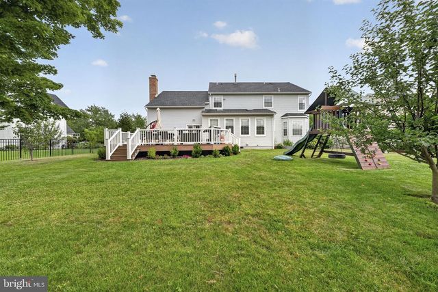 14 STONEHEDGE DR, East Windsor, NJ 08520