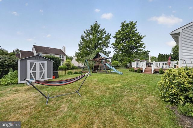 14 STONEHEDGE DR, East Windsor, NJ 08520