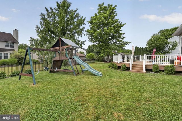 14 STONEHEDGE DR, East Windsor, NJ 08520