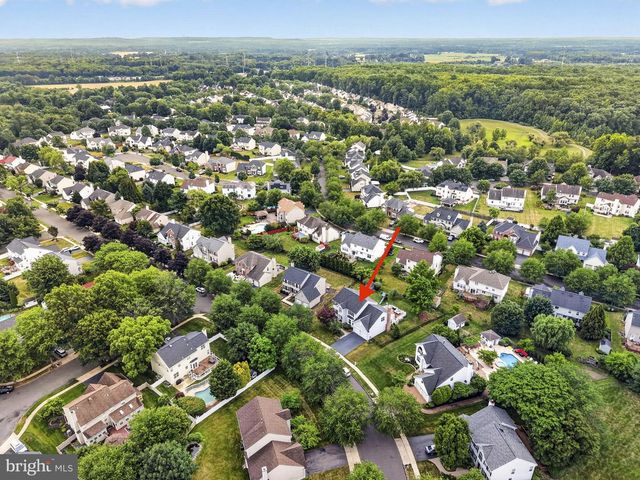 14 STONEHEDGE DR, East Windsor, NJ 08520