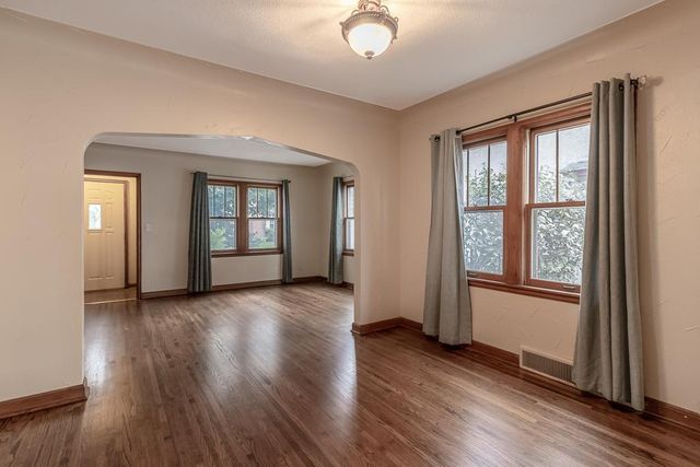 2354 Mckinley Street NE, Minneapolis, MN 55418