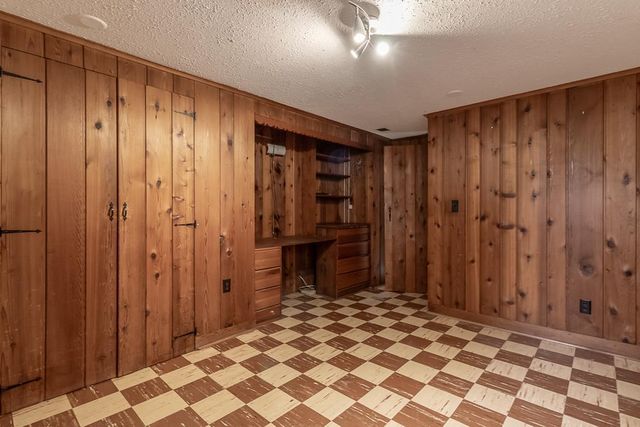 2354 Mckinley Street NE, Minneapolis, MN 55418