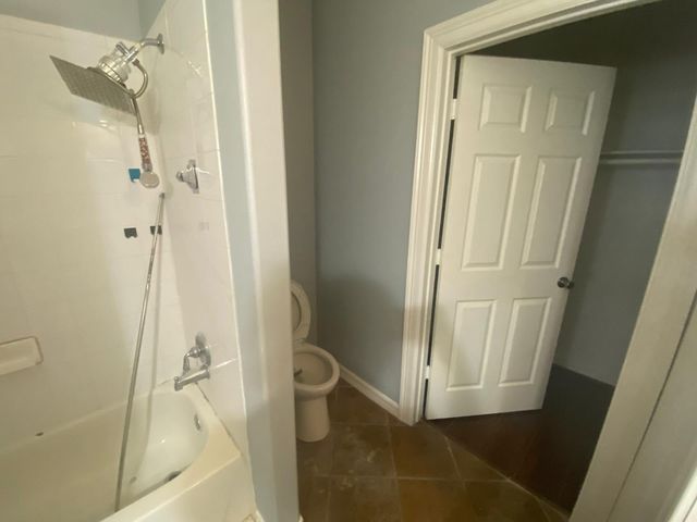 11045 Landswalk Drive 122, Houston, TX 77099