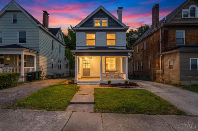2028 Burnet Avenue, Cincinnati, OH 45219
