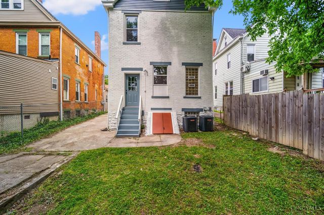 2028 Burnet Avenue, Cincinnati, OH 45219