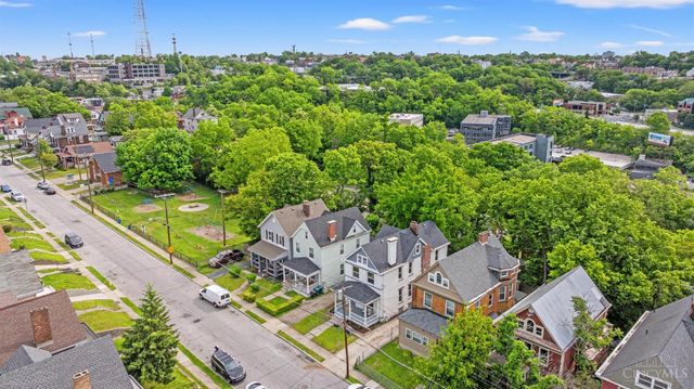 2028 Burnet Avenue, Cincinnati, OH 45219