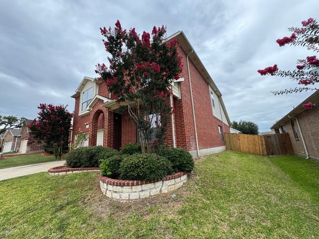 1114 Sunderland Court, Fort Worth, TX 76134