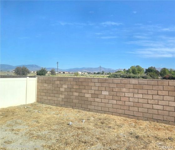 586 Directo, San Jacinto, CA 92583