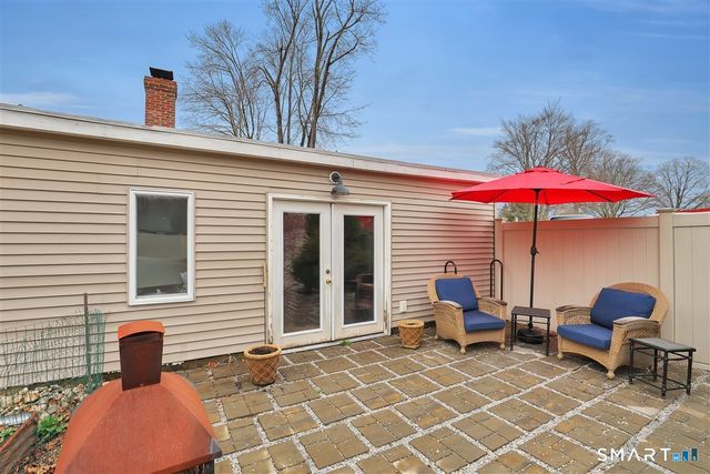 112 Main Street, Essex, CT 06409