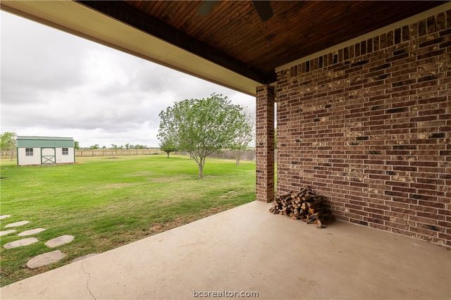 4192 Wagonwheel Road, Bryan, TX 77808