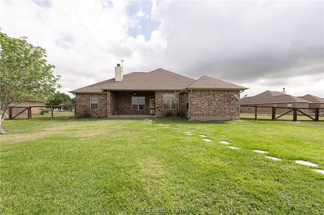 4192 Wagonwheel Road, Bryan, TX 77808