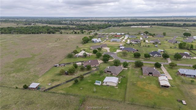 4192 Wagonwheel Road, Bryan, TX 77808