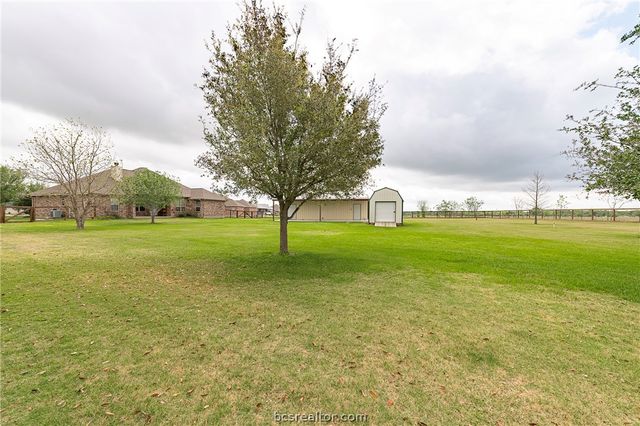 4192 Wagonwheel Road, Bryan, TX 77808
