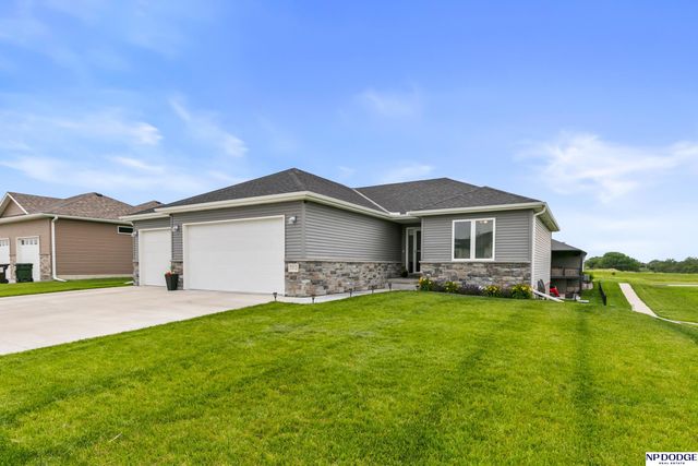 7312 N 49 Street, Lincoln, NE 68514