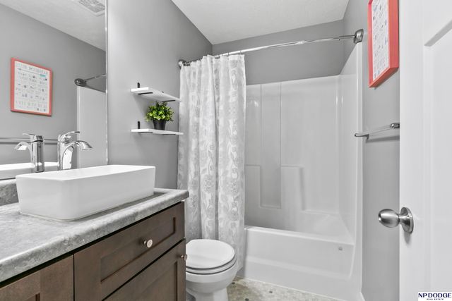 7312 N 49 Street, Lincoln, NE 68514