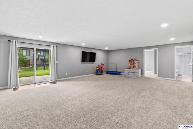 7312 N 49 Street, Lincoln, NE 68514