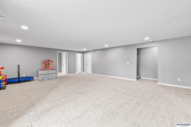 7312 N 49 Street, Lincoln, NE 68514