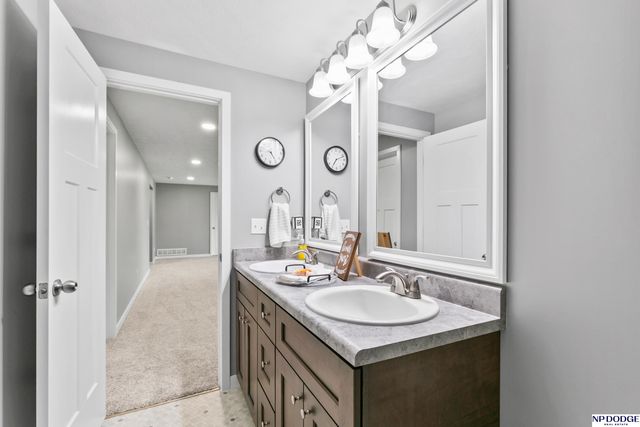 7312 N 49 Street, Lincoln, NE 68514