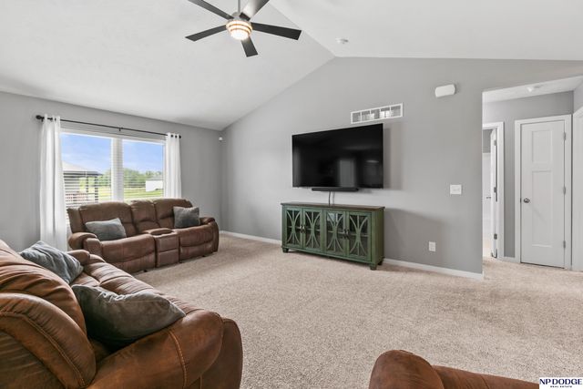 7312 N 49 Street, Lincoln, NE 68514