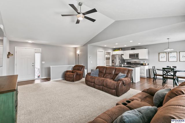 7312 N 49 Street, Lincoln, NE 68514