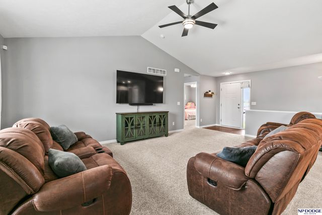7312 N 49 Street, Lincoln, NE 68514