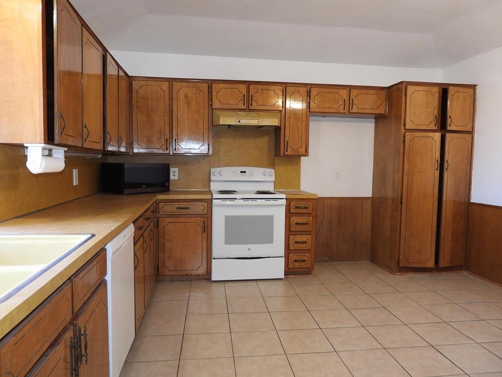 Image 5 of property listing at 3110 Timber Ridge Dr, San Angelo, TX 76904