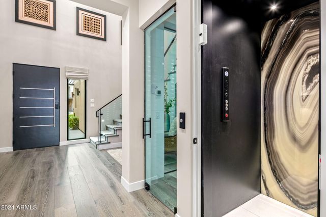 37200 N CAVE CREEK Road 1082, Scottsdale, AZ 85262