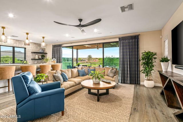 37200 N CAVE CREEK Road 1082, Scottsdale, AZ 85262