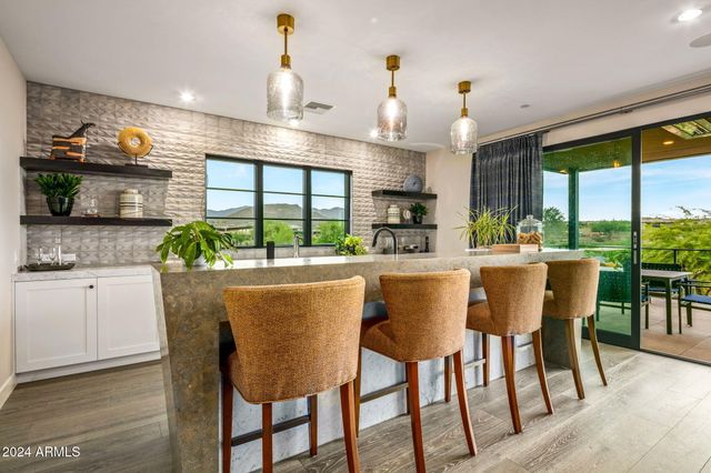 37200 N CAVE CREEK Road 1082, Scottsdale, AZ 85262