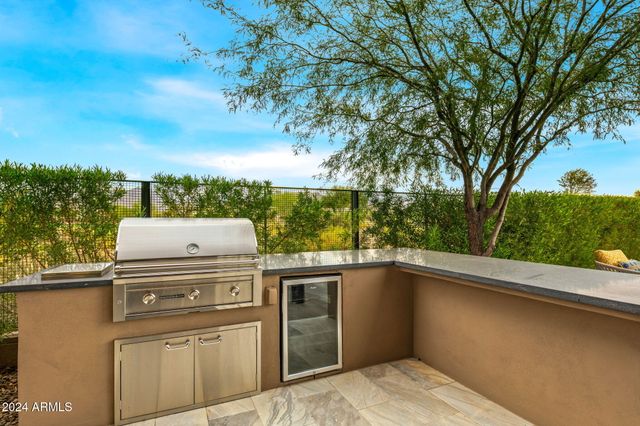 37200 N CAVE CREEK Road 1082, Scottsdale, AZ 85262
