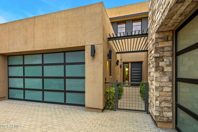 37200 N CAVE CREEK Road 1082, Scottsdale, AZ 85262