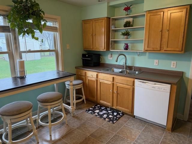 1310 BISMARCK STREET, Green Bay, WI 54302