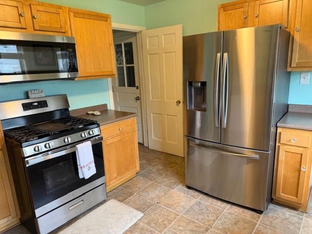 1310 BISMARCK STREET, Green Bay, WI 54302