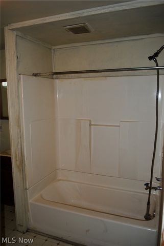 3172 W 50th Street, Cleveland, OH 44102