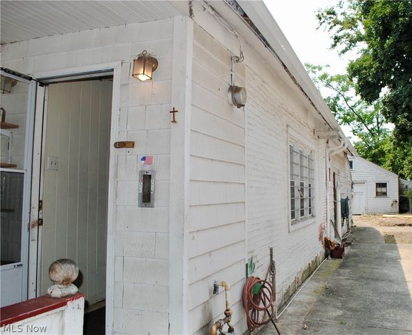 3172 W 50th Street, Cleveland, OH 44102