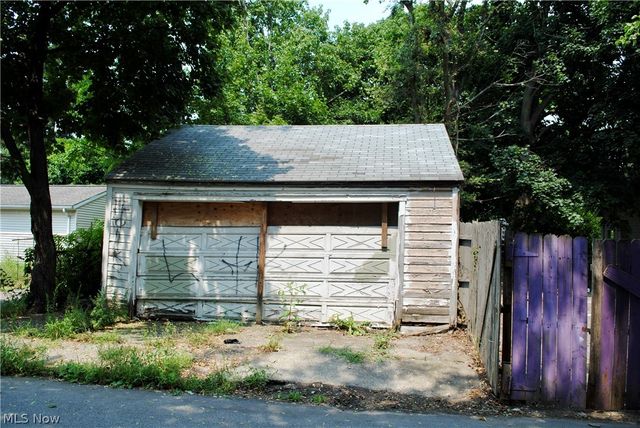3172 W 50th Street, Cleveland, OH 44102