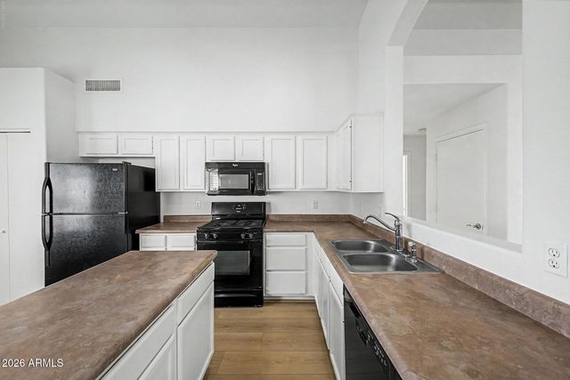3290 E JUANITA Avenue, Gilbert, AZ 85234
