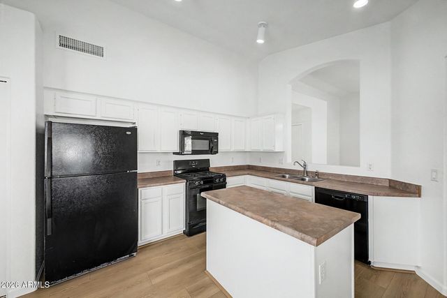 3290 E JUANITA Avenue, Gilbert, AZ 85234