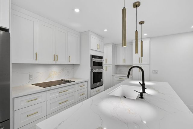 12890 Guilford Circle, Wellington, FL 33414